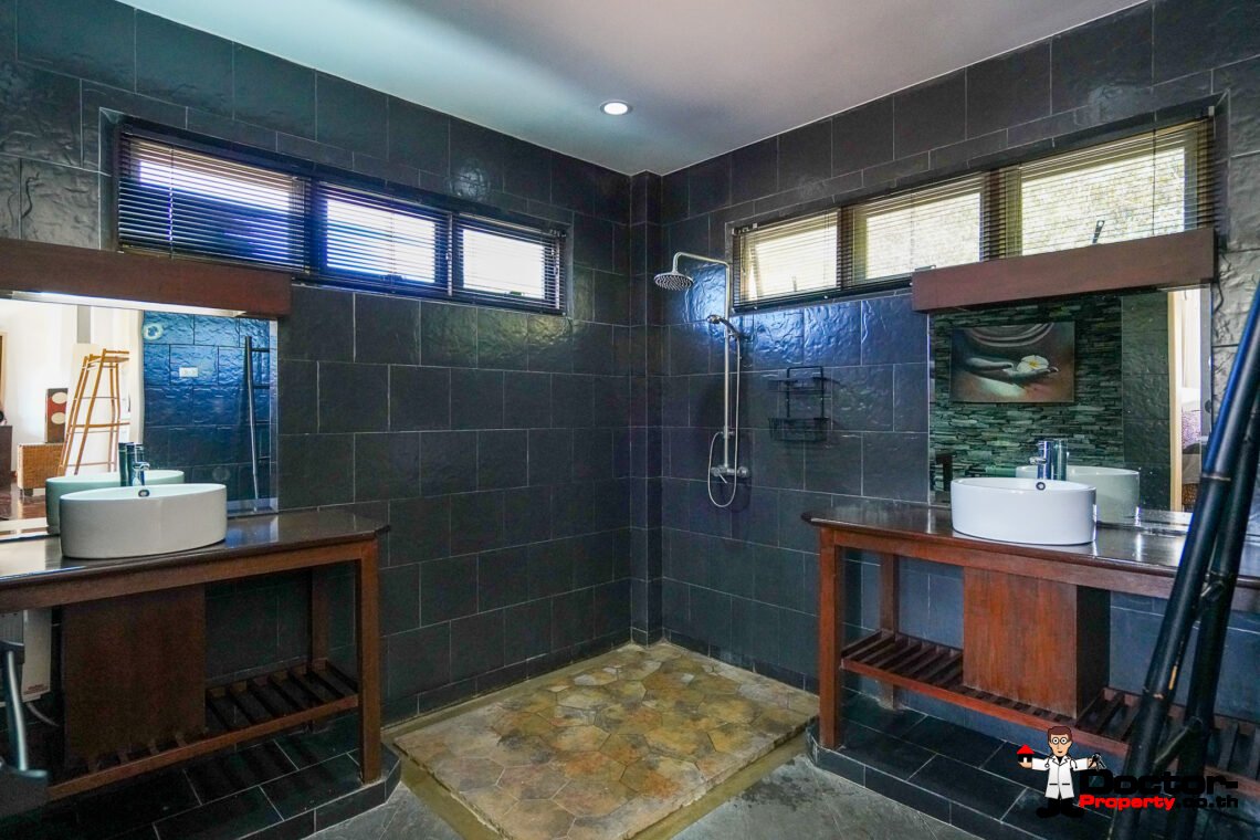 Spacious 5 Bedroom Private Pool Villa with Sea View – Bo Phut, Koh Samui – For Sale